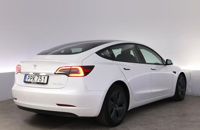 Tesla Model 3 LR AWD SoH 92% FSD - fotka 4 z 24