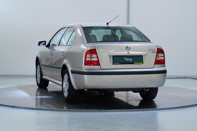 Škoda Octavia - fotka 2 z 6
