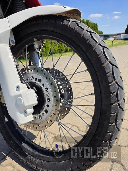 Honda XRV 750 Africa Twin (2001) - fotka 5 z 18