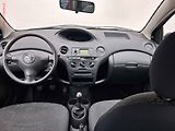 Toyota Yaris (2004) 1.0 VVTi, 2.maj,ČR, AC - náhled 8