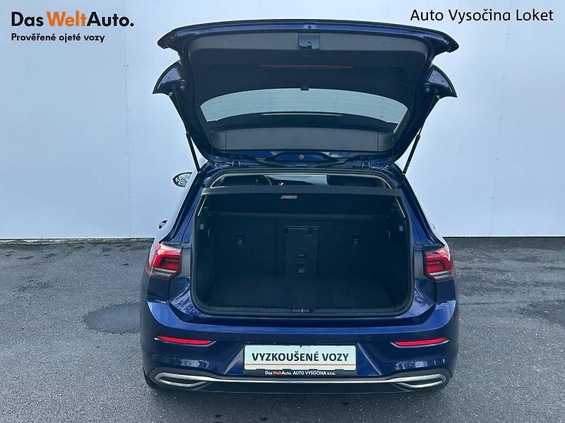 Volkswagen Golf (2022) 1.5 TSI 110 kW Webasto  Záruka - fotka 28 z 34