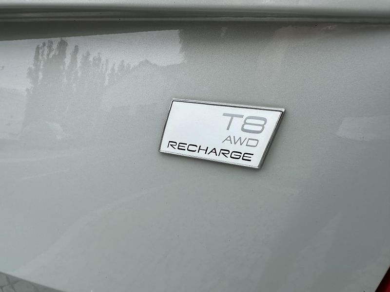Volvo XC90 T8 plug-in hybrid Recharge - fotka 6 z 32