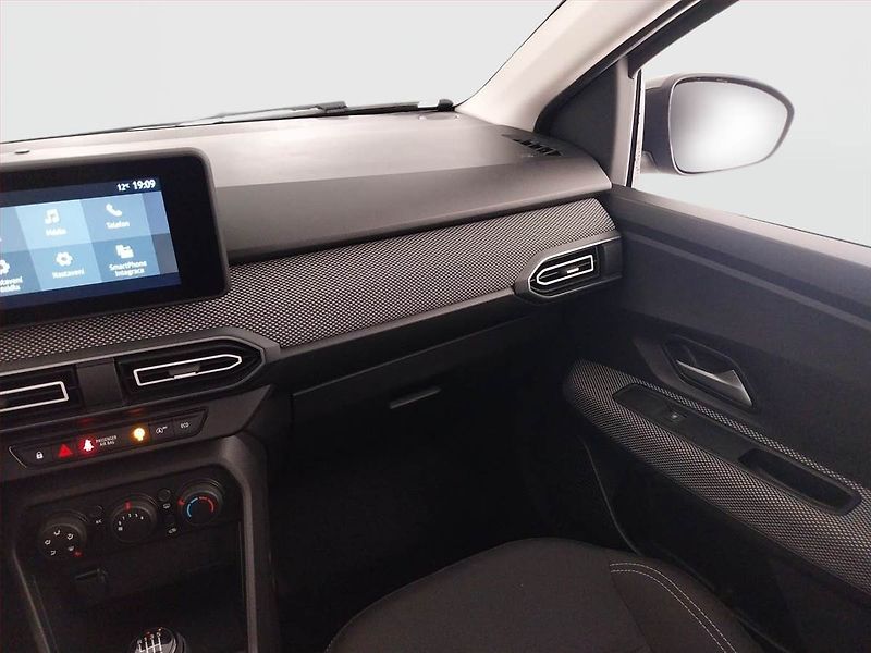 Dacia Jogger (2025) 1.0 TCe - fotka 8 z 20