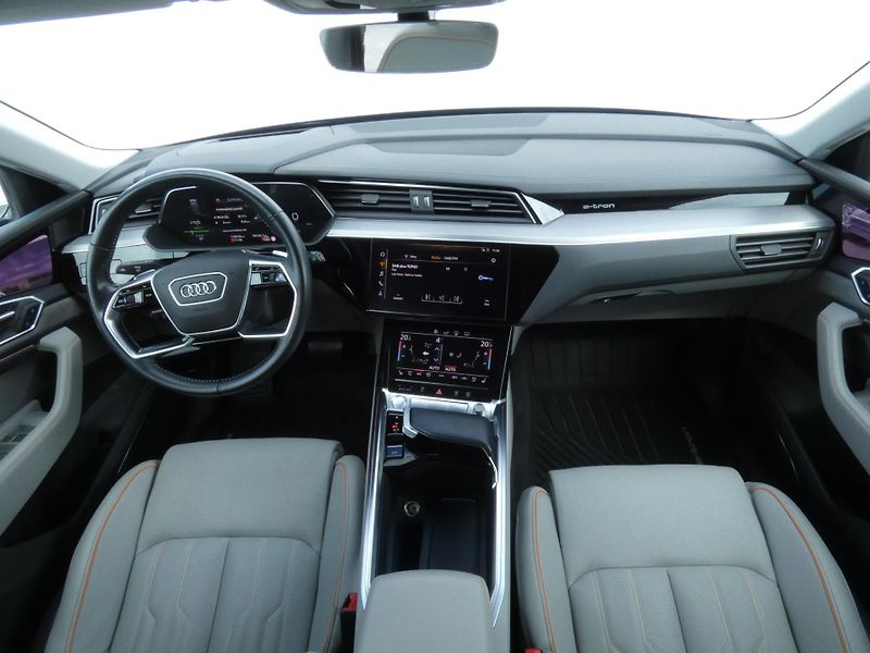Audi e-tron (2020) 55 Quattro SoH100% - fotka 20 z 30