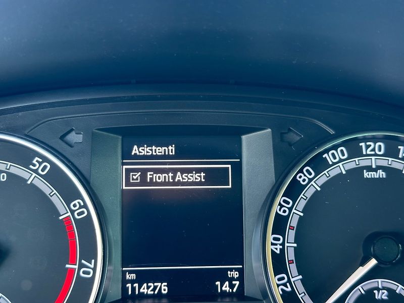 Škoda Fabia (2019) 1.0TSi NAVI, FULL-LED, SERVIS - fotka 16 z 18