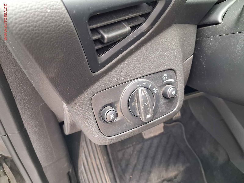 Ford Grand C-MAX (2019) 1.5 EB, Titanium, AT, bixen - fotka 14 z 17