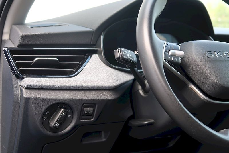 Škoda Scala (2025) Selection 1.0 TSI 85 kW - fotka 14 z 28