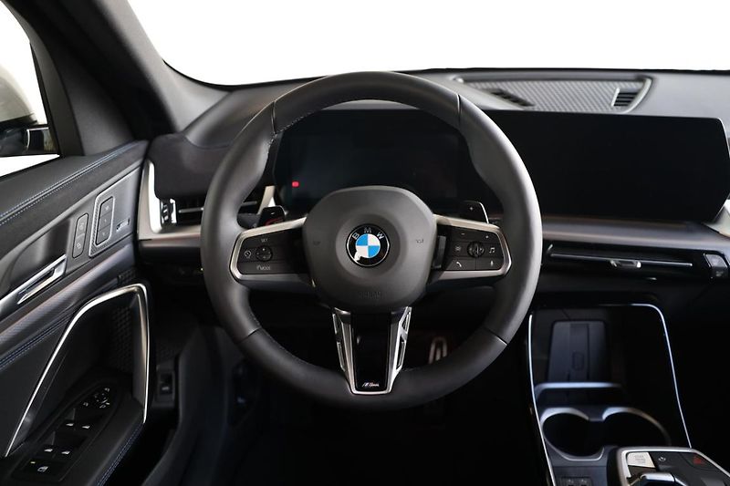 BMW X2 xDrive20d - fotka 21 z 24