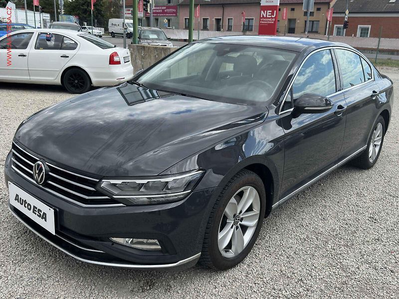 Volkswagen Passat (2021) 2.0TDi, ČR, Elegance, DSG - fotka 3 z 20