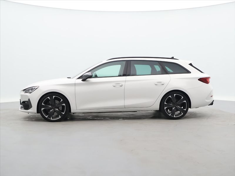 Cupra Leon 2,0 TSI 221kW DSG VZ DPH - fotka 4 z 31