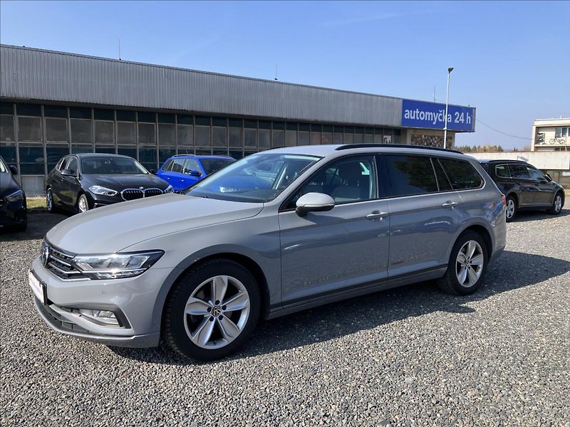 Volkswagen Passat 2,0 TAŽNÉ, KEYLESS, EL.KUFR - fotka 2 z 30