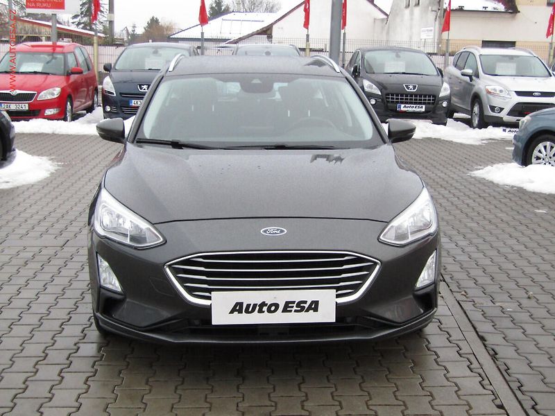 Ford Focus (2019) 1.0 EB, 1.maj,ČR, AT, navi - fotka 2 z 21
