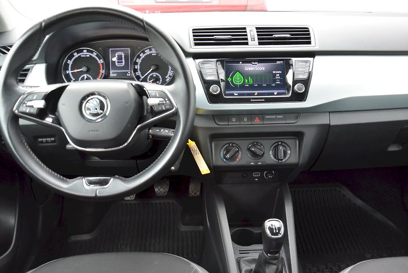 Škoda Fabia (2022) Combi 1.0 TSI 70 KW Ambition P - fotka 5 z 24