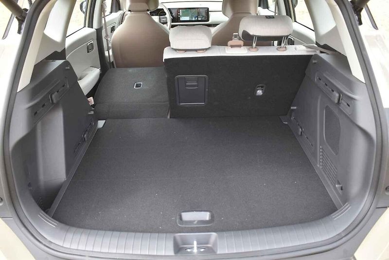 Nové SUV v nabídce korejské automobilky má neotřelý design.