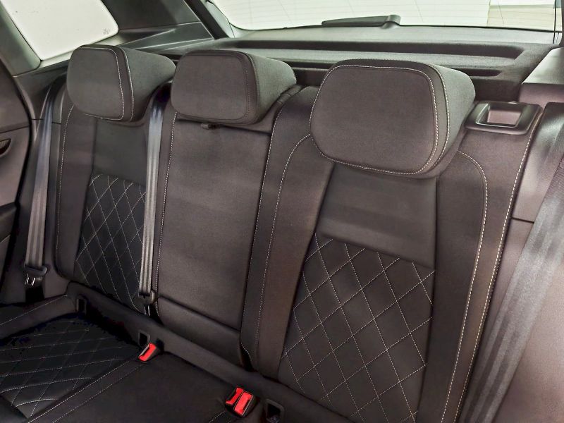 Škoda Karoq (2025) 1.5 TSI 110 kW DSG Sportline - fotka 24 z 31