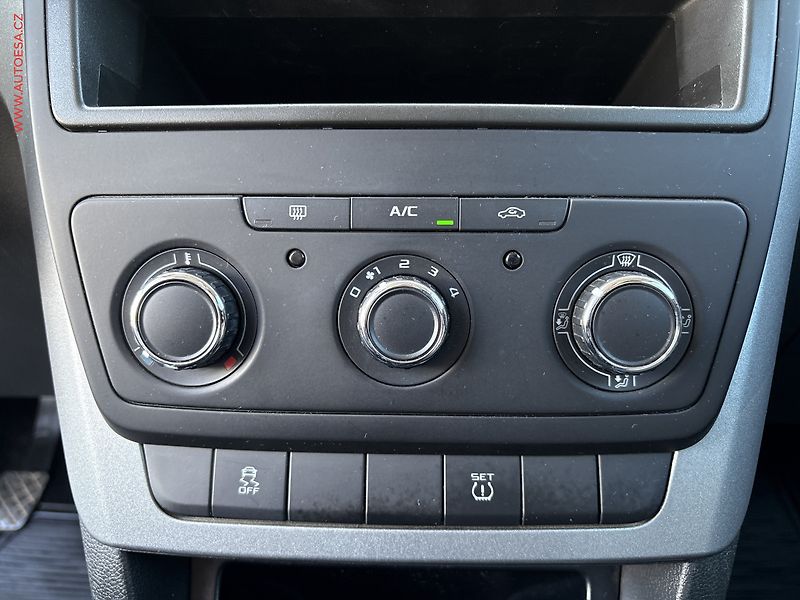 Škoda Yeti (2014) 1.2 TSi, 2.maj,ČR, Active - fotka 13 z 13