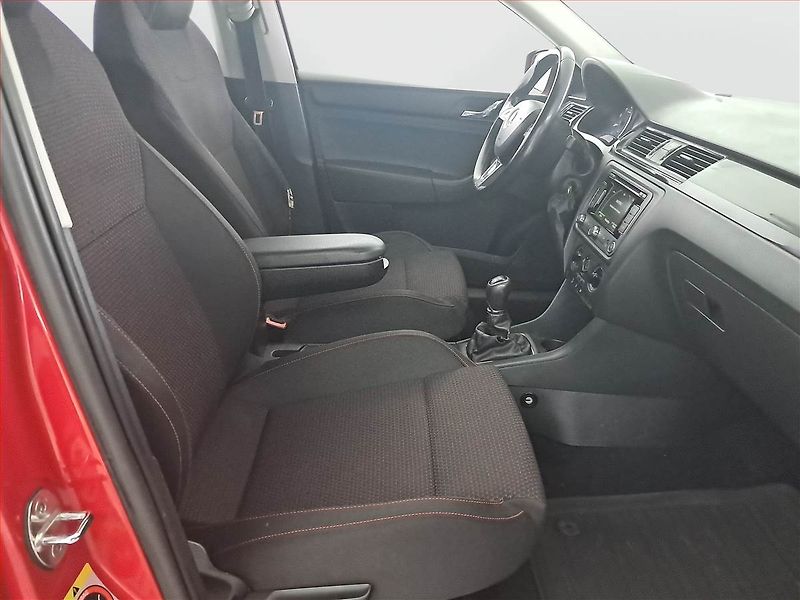 Škoda Rapid (2014) Spaceback 1.2 TSI, Navi - fotka 9 z 14