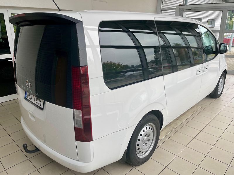 Hyundai Staria (2024) 2,2CRDi 130kW Comfort 6MT 4x2 - fotka 4 z 22