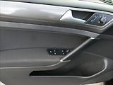 Volkswagen Golf 1,6 TDi 85kW IQ.Drive,1.maj,TZ - náhled 36