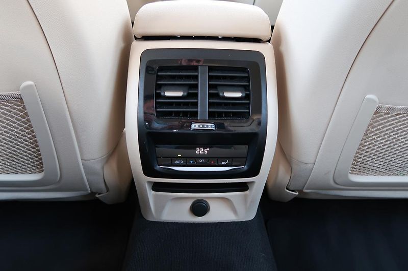 BMW X4 xDrive20d - fotka 14 z 17