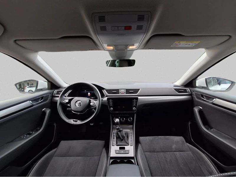 Škoda Superb 2.0 TDI 110kW Style - fotka 3 z 4