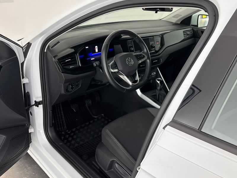 Volkswagen Polo Life - fotka 6 z 27