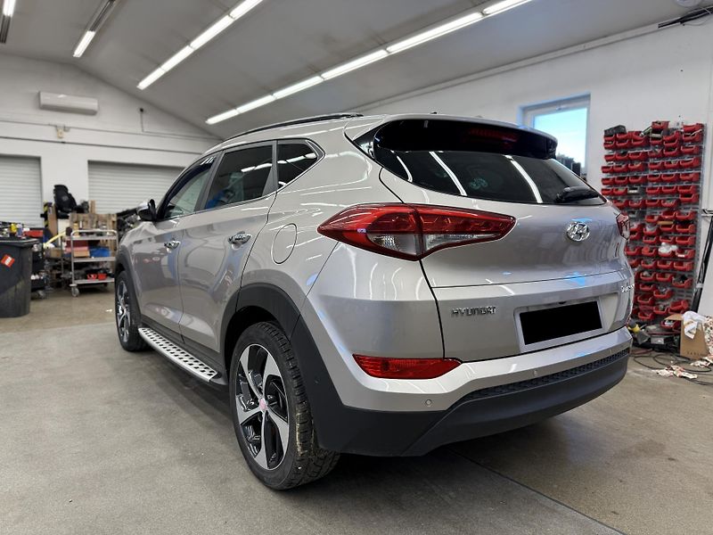 Hyundai Tucson 1.7 CRDi 104 kW - fotka 4 z 19