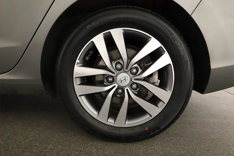 Hyundai i30 (2019) 1.6 CRDi, Serv.kniha, Tempomat - fotka 13 z 13