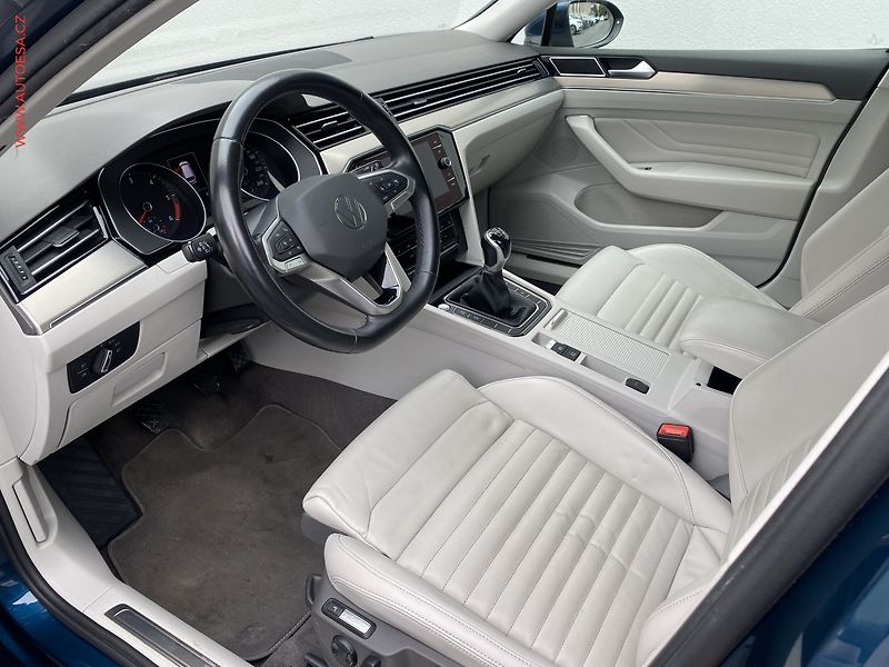 Volkswagen Passat (2021) 2.0 TDi, ČR, Elegance, LED - fotka 10 z 20