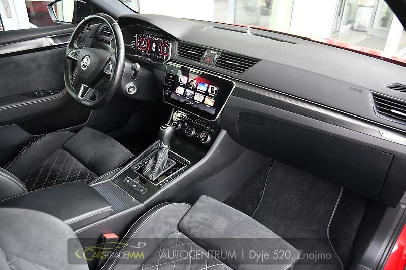 Škoda Superb 2.0TDi SPORTLINE 4X4 NEZ.TOP  - fotka 15 z 52