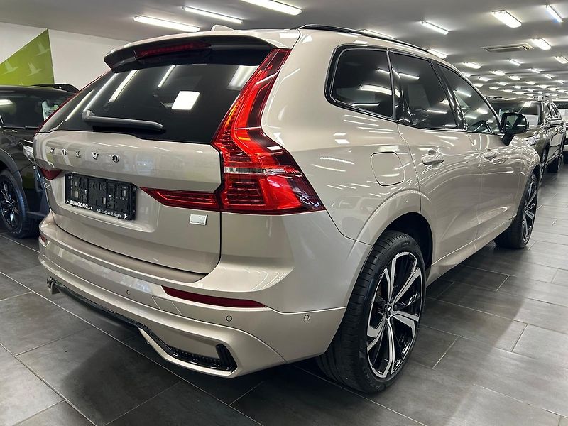 Volvo XC60 (2023) T8 AWD Ultimate+ DARK záruka - fotka 9 z 31