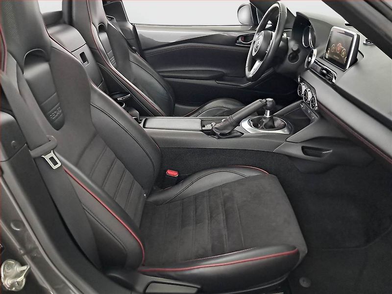 Mazda MX-5 (2018) 2.0 - fotka 9 z 20