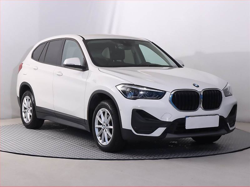 BMW X1 (2022) sDrive18d - fotografie inzerátu