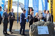 U Bošova byla v pondělí slavnostně zahájena výstavba D6 mezi Bošovem a Knínicemi.
