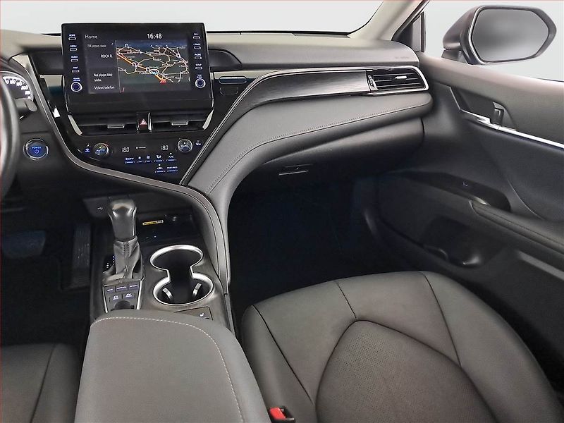 Toyota Camry (2023) Executive 2.5 Hybrid - fotka 8 z 19