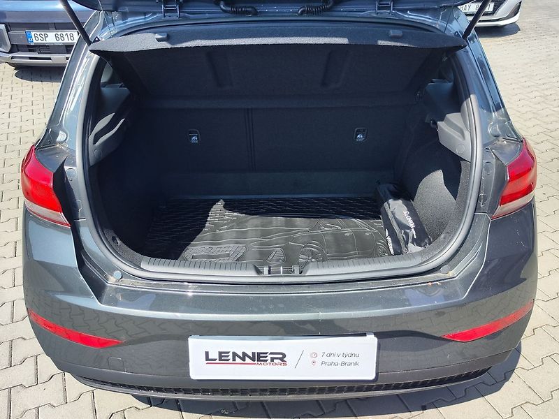 Hyundai i30 1.5i/81kW Start Plus - fotka 9 z 24