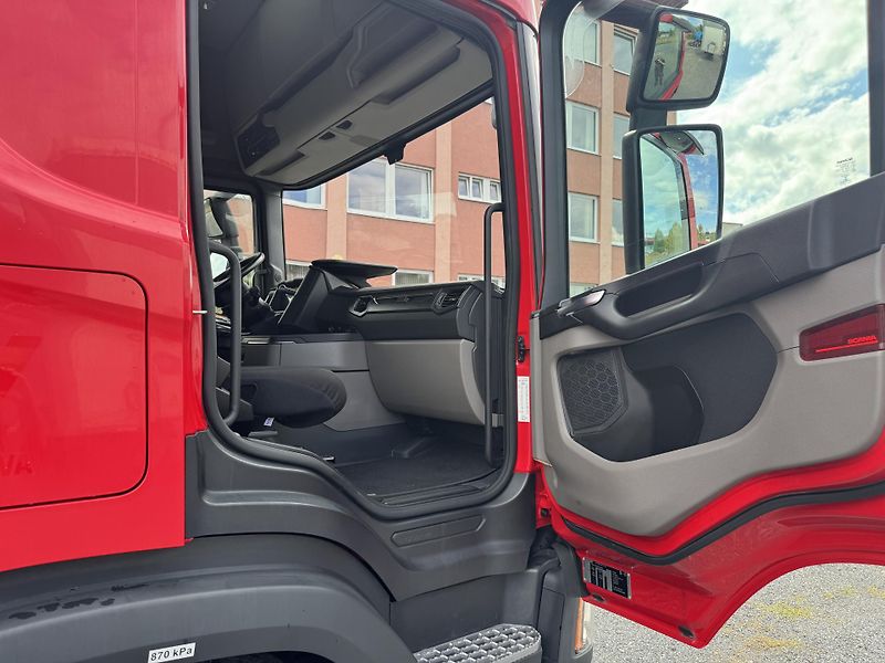 Scania (2021) P 280 valník s plachtou, 9,1m - fotka 20 z 25