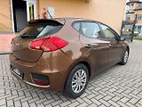 Kia Ceed (2016) 1.4 i-Původ ČR ! Nízký nájezd - náhled 3