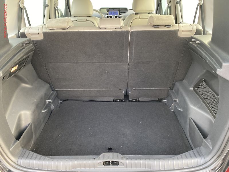 Citroën C3 Picasso (2009) 1.4 VTi, AC, tempo, park - fotka 7 z 16