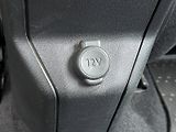Peugeot 2008 (2018) 1.2i 60 kW PureTech Active - náhled 24