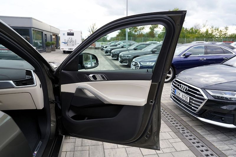 BMW X6 30d xDrive/Mpaket/DPH/1.maj. - fotka 21 z 47