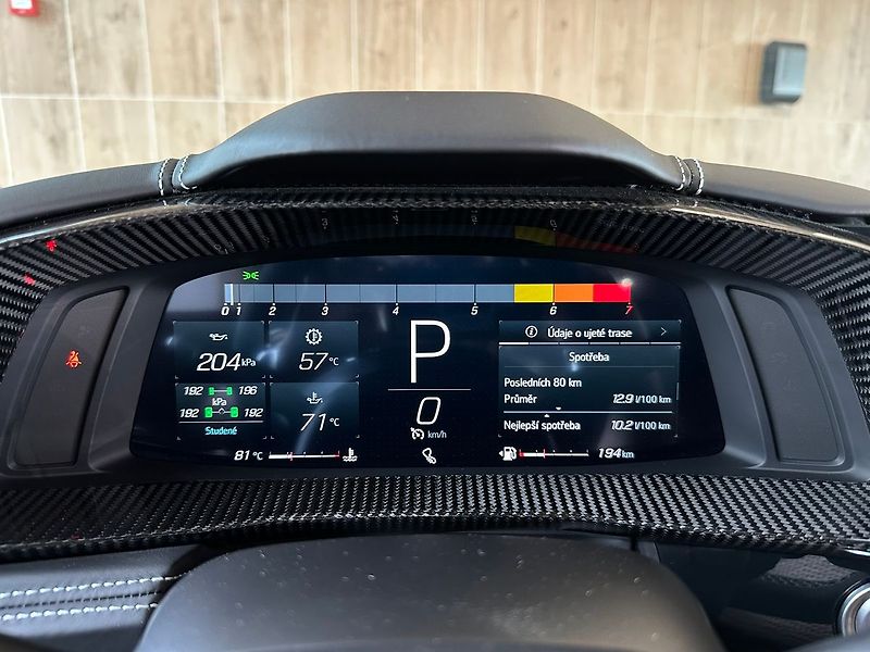 Chevrolet Corvette C8 3LT Convertible Z51, Lift - fotka 24 z 41
