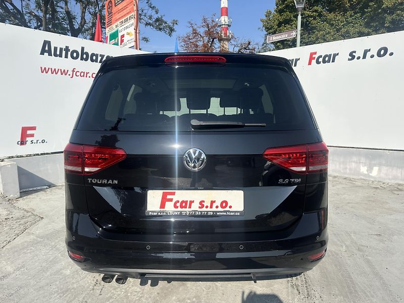 Volkswagen Touran (2015) 2.0 TDI se. knížka 7 míst - fotka 6 z 43