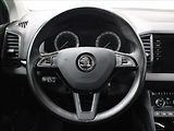 Škoda Karoq 2,0 TDI Style+ 4x4 DSG perleť - náhled 17