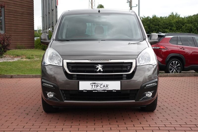 Peugeot Partner 1,6i 72kW M/T 5míst - fotka 2 z 24