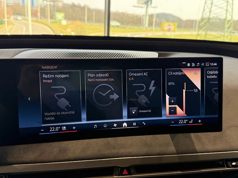 BMW Ostatní xDrive60, Masáž, Ventilace - fotka 28 z 41
