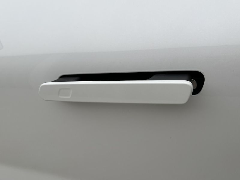 Lynk & Co 08 (2026) MORE PHEV - fotka 16 z 57