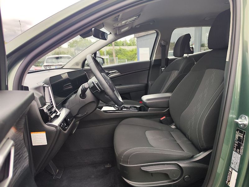 Kia Sportage 1.6 T-GDi/118kW Exclusive DCT - fotka 13 z 32