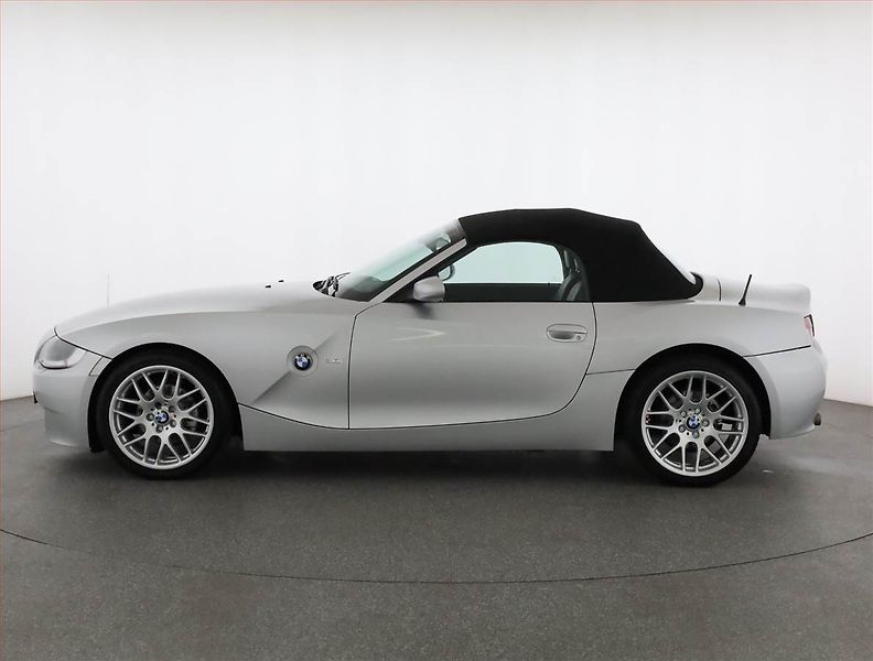 BMW Z4 (2010) 2.0i, Kůže, Tempomat - fotka 16 z 17