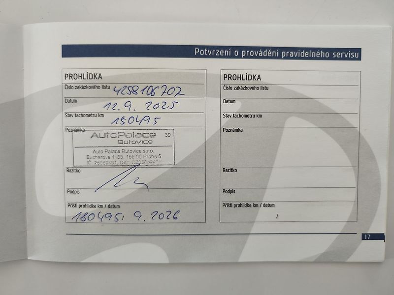 Hyundai i30 1.6 CRDi/81kW Trikolor Komfort - fotka 31 z 31